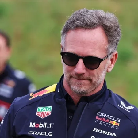 Хорнер: Слухи о переходе в Mercedes раздражают Ферстаппена