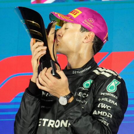 Гран-при Сингапура: Расселл выигрывает, McLaren – чемпионы конструкторов